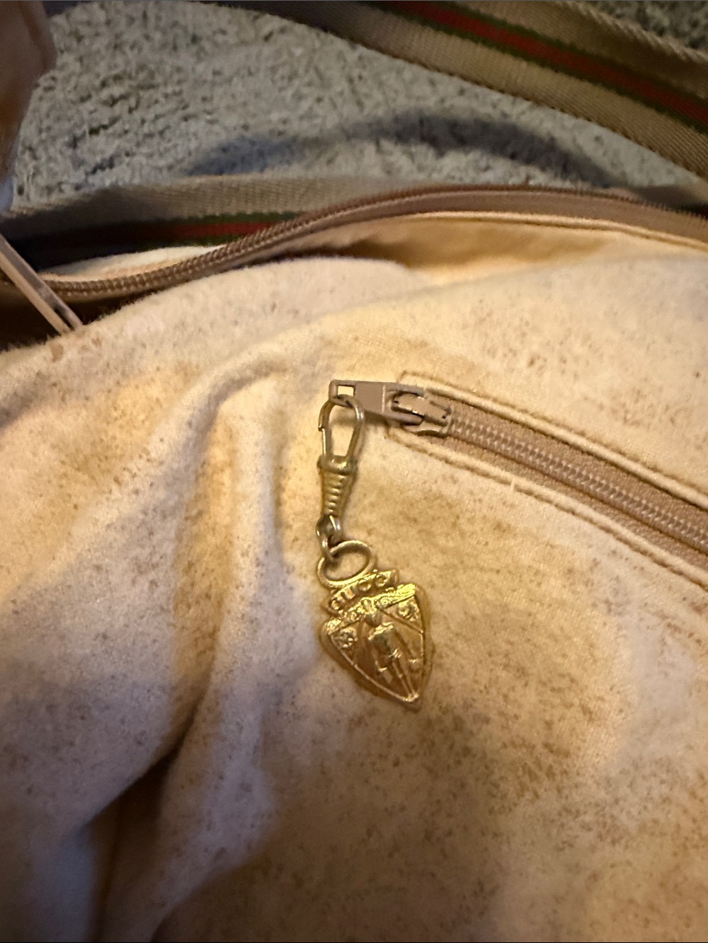 Gucci AUTHENTIC Vintage Micro GG Cream Monogram Duffle Bag. Please see all pics - Picture 7 of 15
